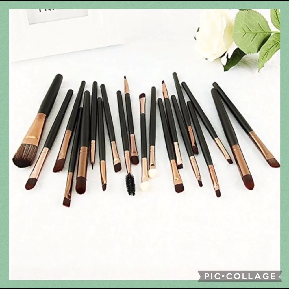 ❌SOLD❌20 Piece Makeup Brush Set w/ FREEBIES